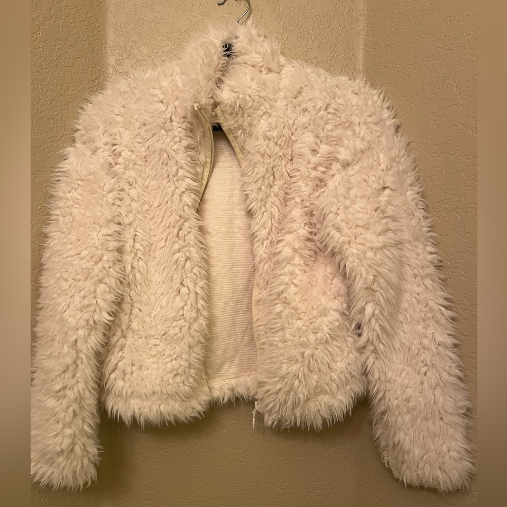 Derek Heart Furry Zip Up Jacket Size Small